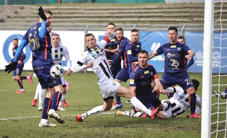 Drużyna Sandecji remisuje w Opolu