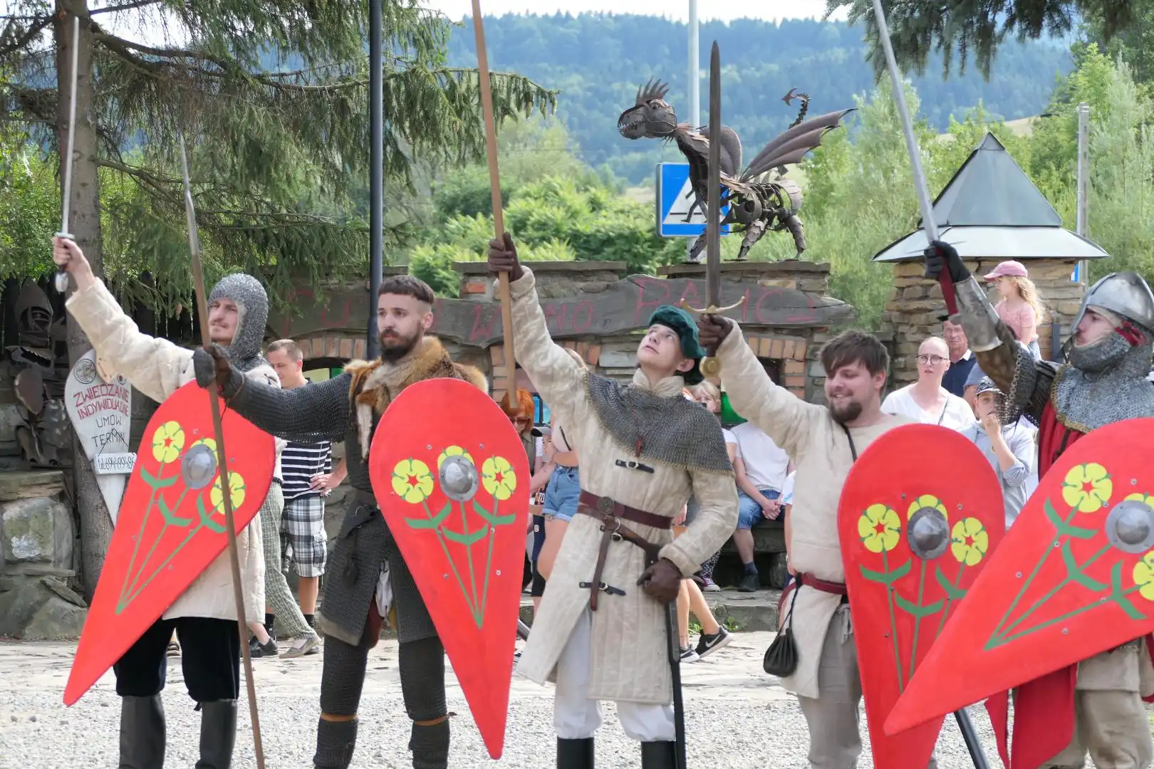 Dni otwarte zamku Stara Baśń w Grybowie: Magia średniowiecza w pełnej krasie