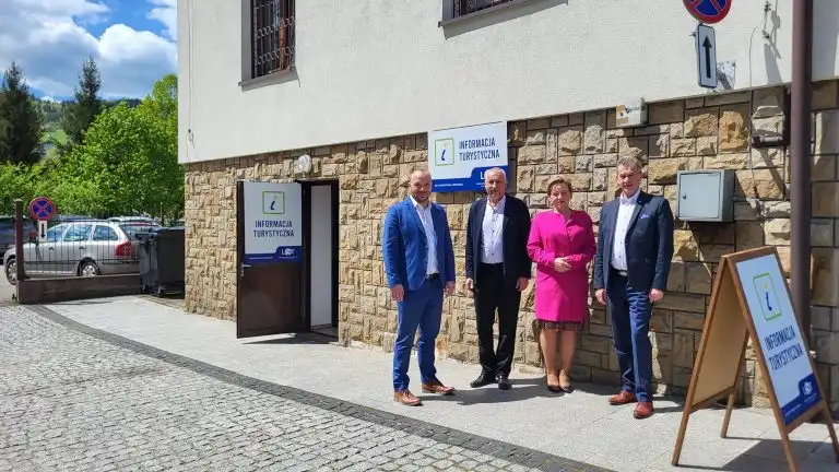 W Powiecie Limanowskim otwarto Mobilne Punkty Informacji Turystycznej