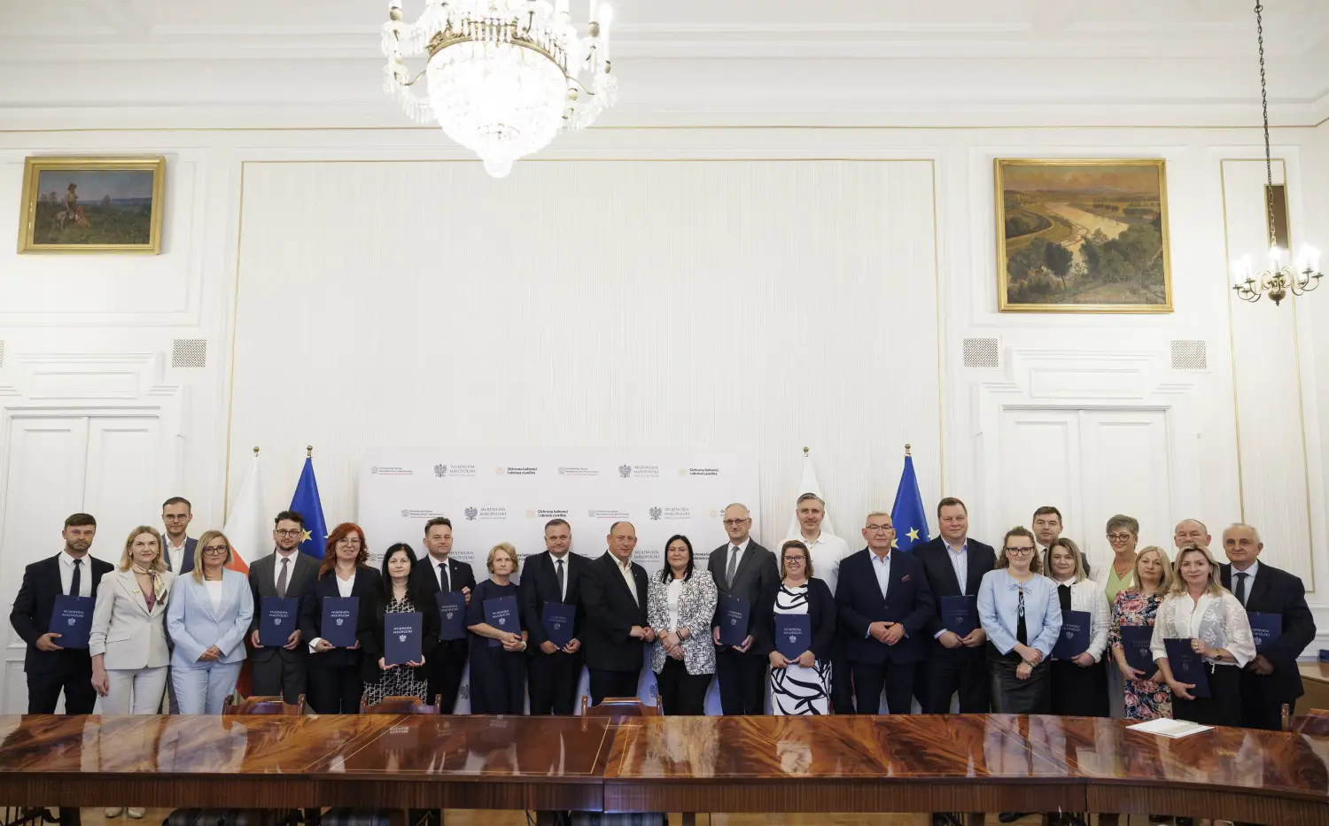 Małopolska: Kolejne miliony dla samorządów na bezpieczeństwo mieszkańców. Wśród beneficjentów Gminy Bobowa i Ropa