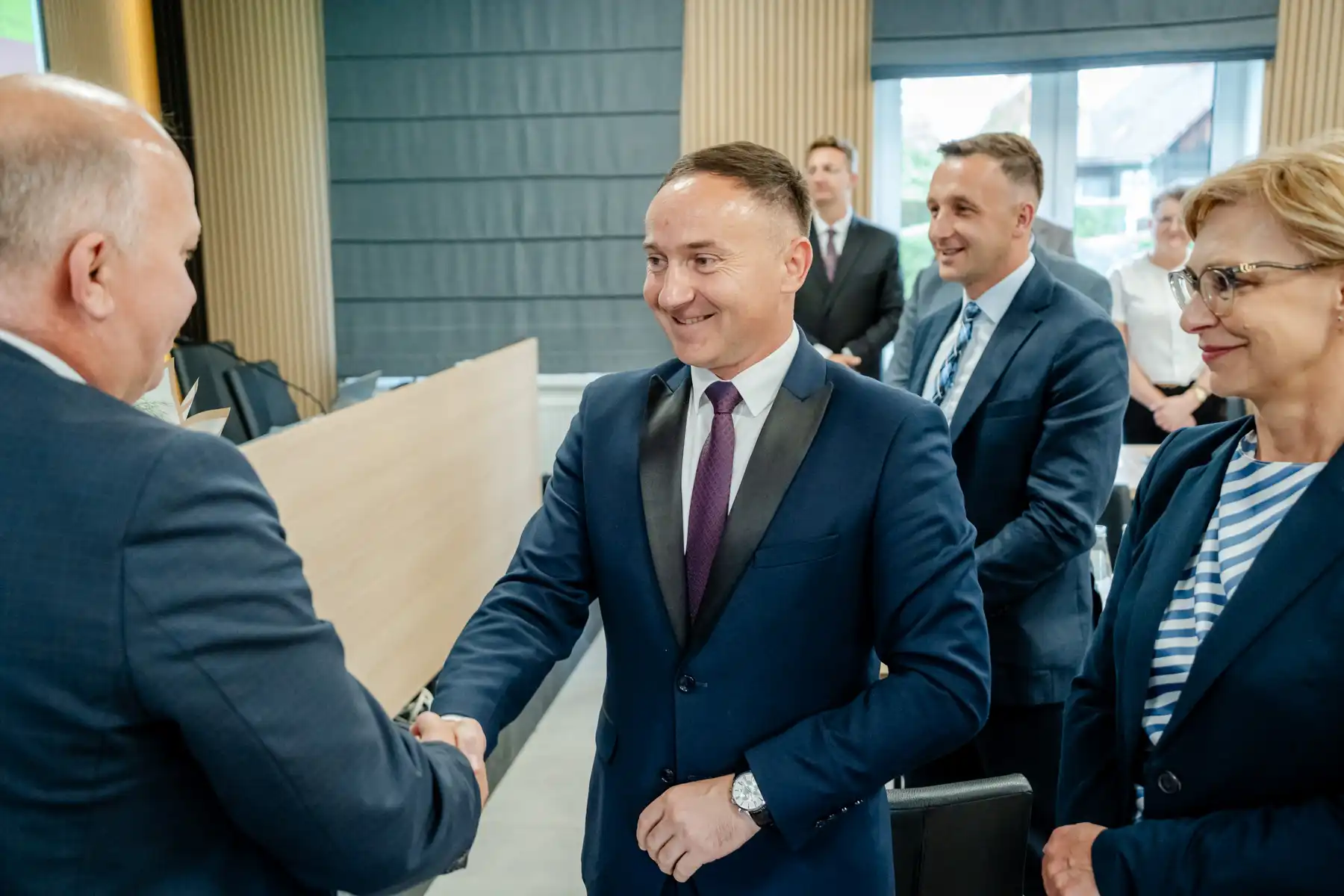 Wójt Jacek Migacz z absolutorium i wotum zaufania. Jednogłośne poparcie Rady Gminy Grybów