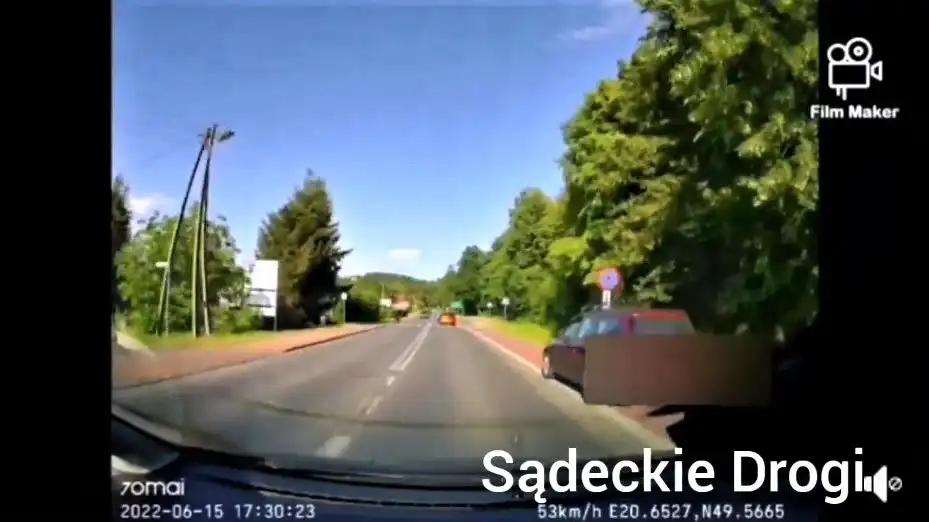 Wyprzedzał przez ścieżkę rowerową w Starym Sączu. Został ukarany wysokim mandatem i stracił prawo jazdy