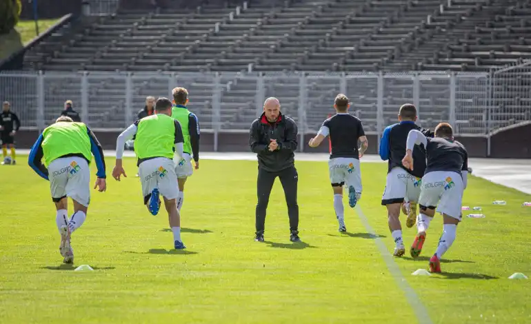 Drużyna Sandecji wyjeżdża na obóz przygotowawczy do Kamienia
