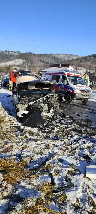 Wypadki, drzewa i pożary. Strażacy mieli pełne ręce roboty