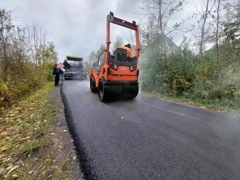 Prace modernizacyjne drogi Siedlce Osztki dobiegają końca