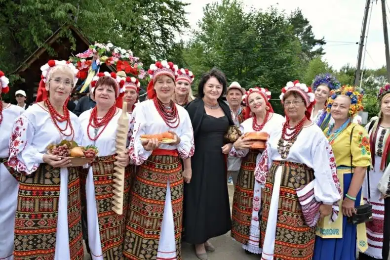 W Zdyni zapłonęła 43. Łemkowska Watra. Ogień pamięci i wspólnoty
