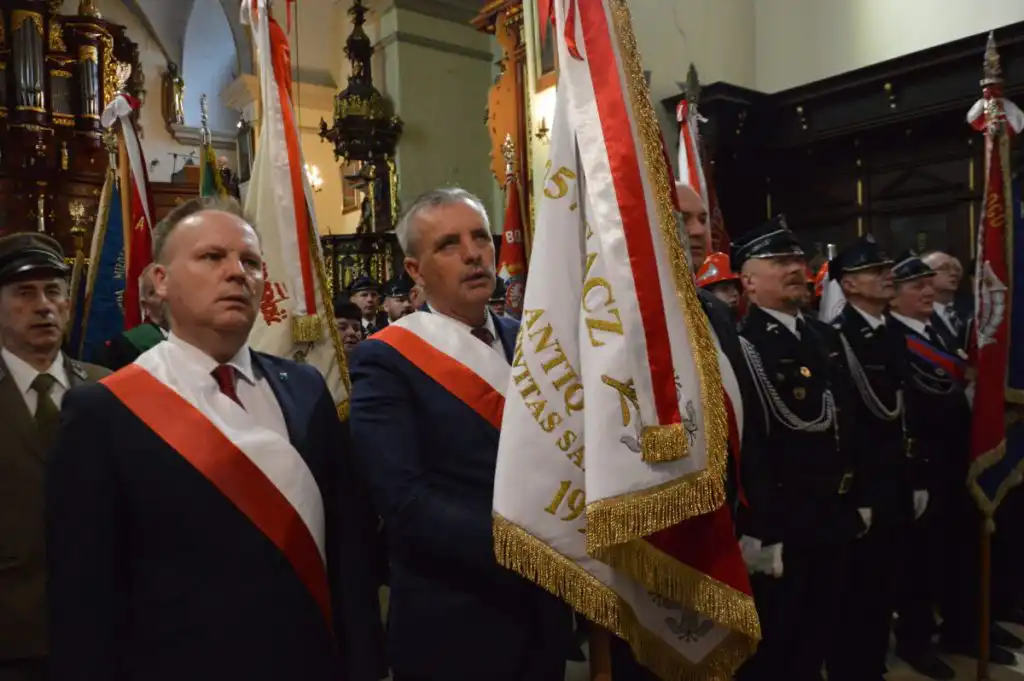 Obchody Święta Narodowego Trzeciego Maja w Warszawie i w Starym Sączu