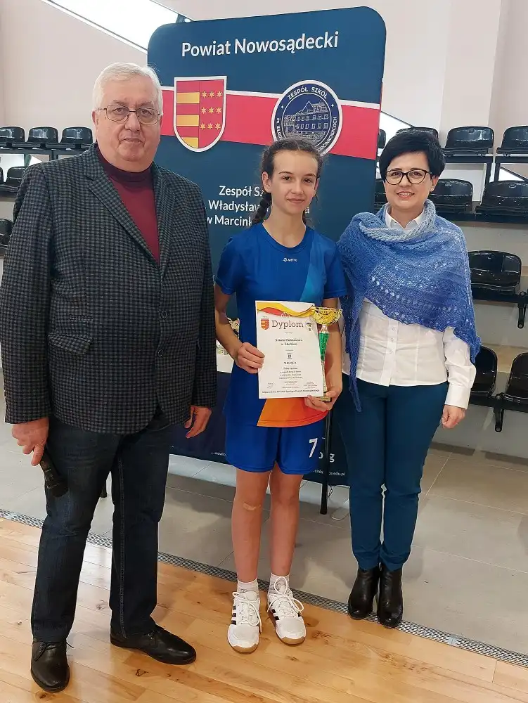 Uczennice ze Szkoły Podstawowej w Trzetrzewinie najlepsze w szczypiorniaka