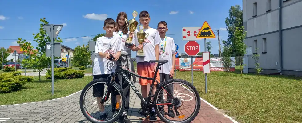 Sukces młodych mistrzów z Ropy na ogólnopolskim finale BRD