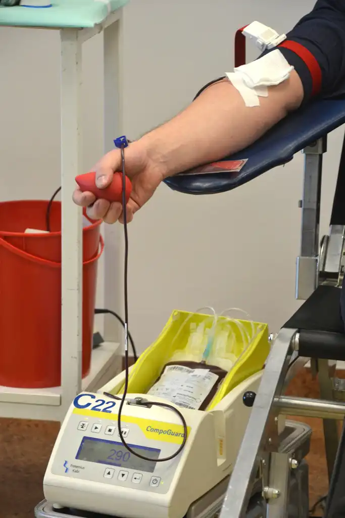 Nowy Sącz: w ramach akcji „102 litry krwi na 102. rocznicę powstania Policji” zebrano ponad 12 litrów krwi