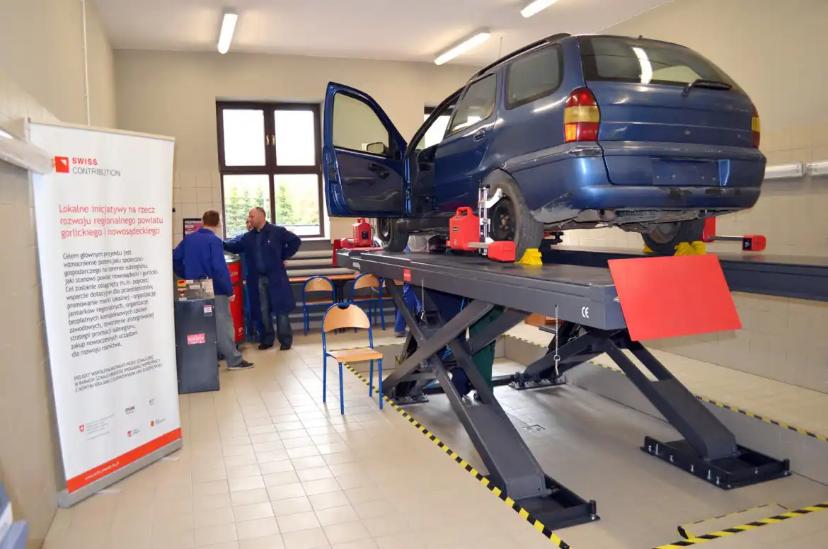 Uczniowie ZSZ w Grybowie nabywają praktyczne umiejętności w pracowniach i warsztatach