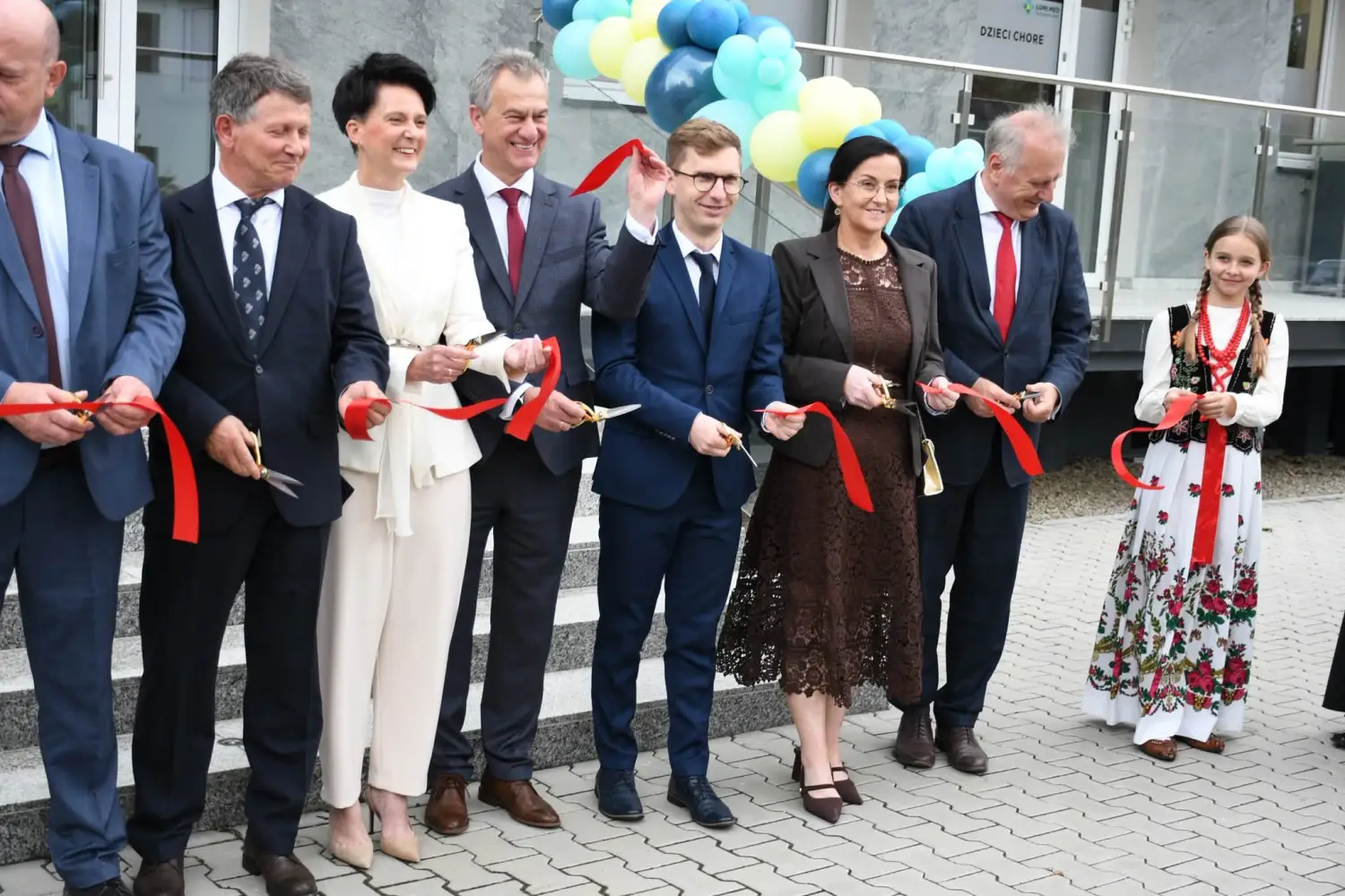 W Porębie Wielkiej otwarto nowoczesny Ośrodek Zdrowia. To dobra wiadomość dla pacjentów