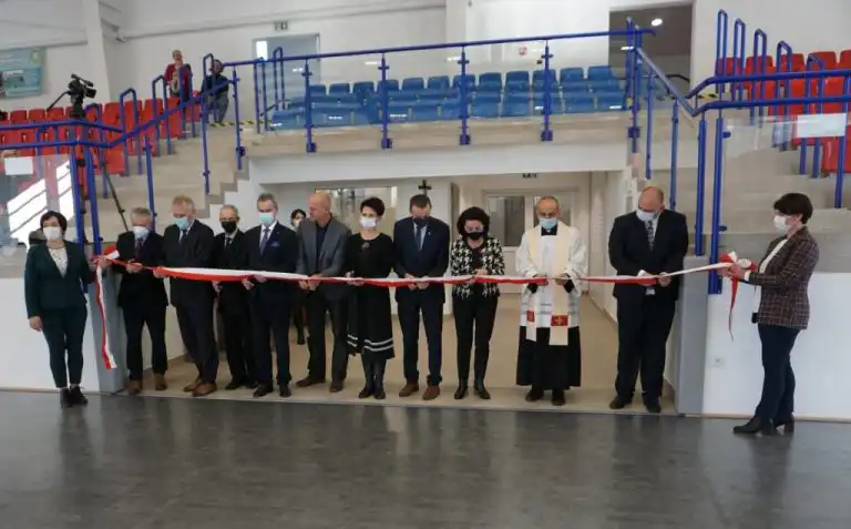 W Kamienicy uroczyście otwarto nowoczesny obiekt sportowy
