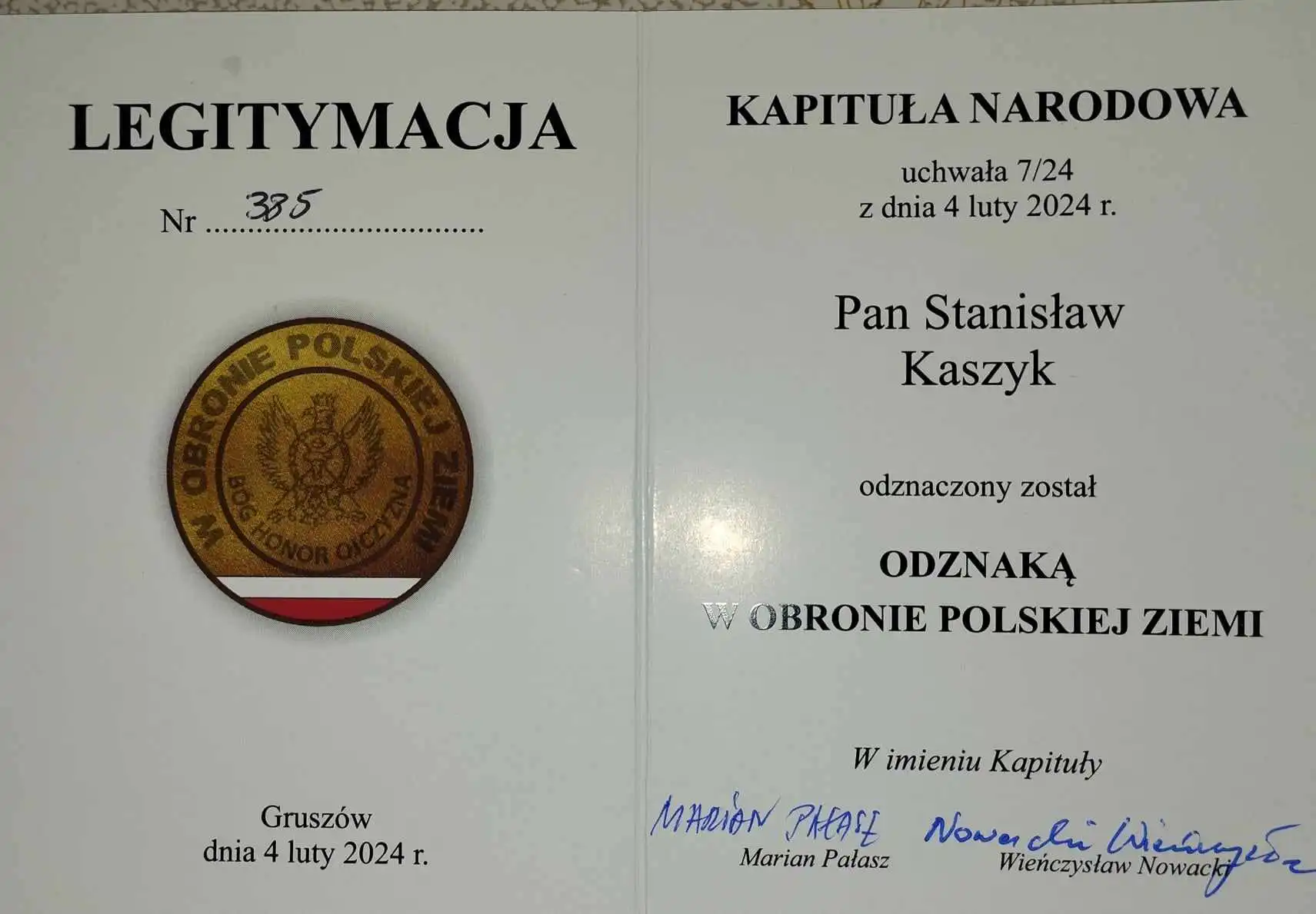 Odznaka „W obronie Polskiej Ziemi” dla Wicestarosty gorlickiego Stanisława Kaszyka