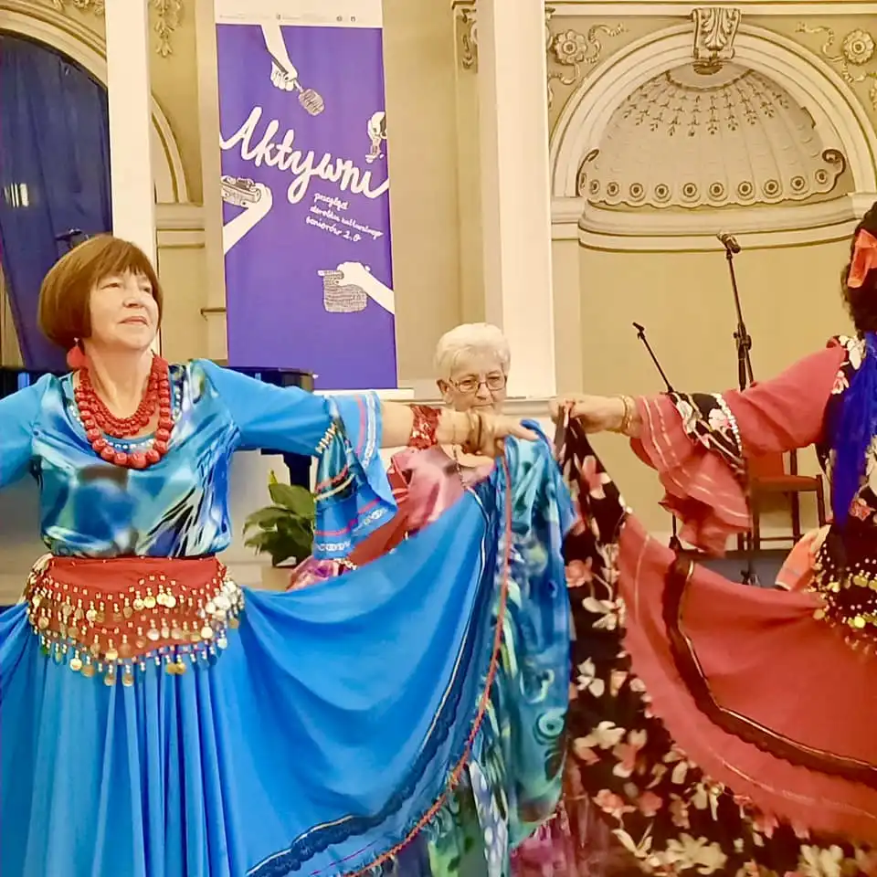 Aktywni Seniorzy Krynicy-Zdroju zachwycają artystycznym repertuarem