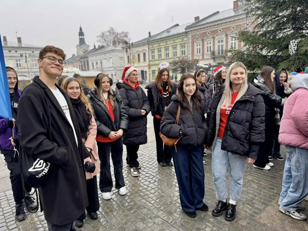 Międzynarodowy Dzień Wolontariusza po Sądecku. Święto serc pełnych dobra