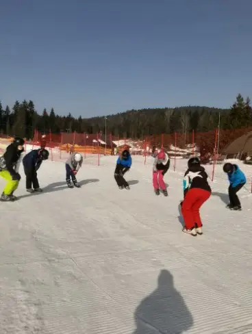 Studenci Instytutu Kultury Fizycznej odbywają zajęcia praktyczne na obozie sportowym