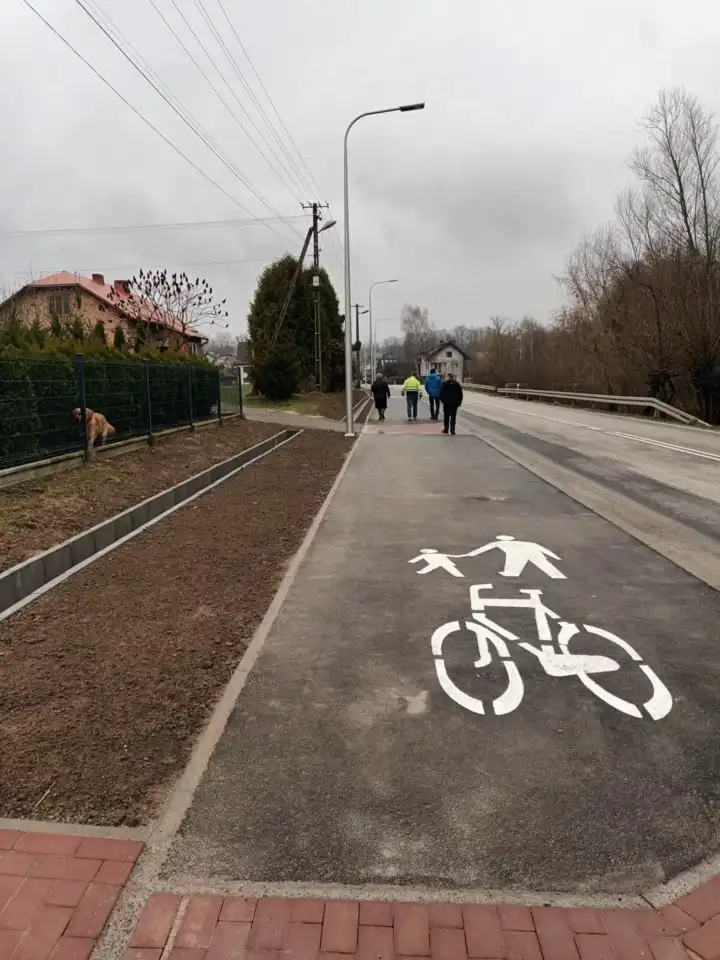 Nowa ścieżka pieszo-rowerowa w Binarowej już gotowa