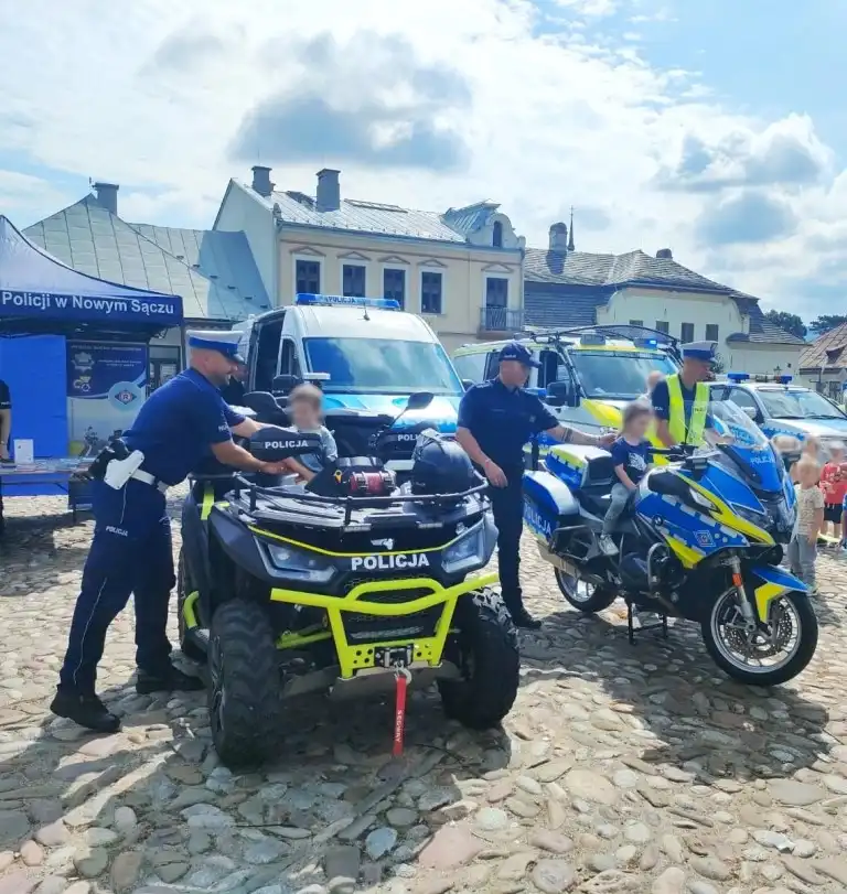 Bezpieczeństwo, historia i zabawa. Policyjny piknik w Starym Sączu