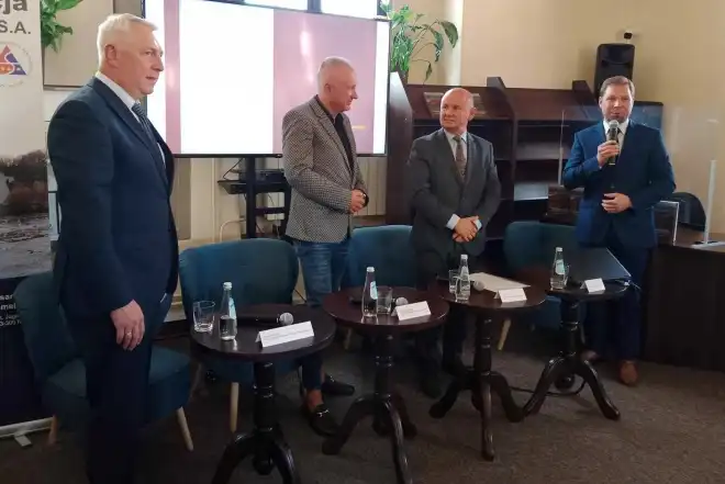 Pormocja książki o nowosądeckim zamku w Sądeckiej Bibliotece Publicznej