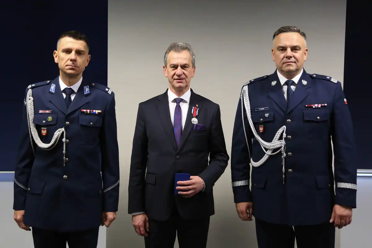 Starosta Limanowski odznaczony złotym medalem za Zasługi dla Policji