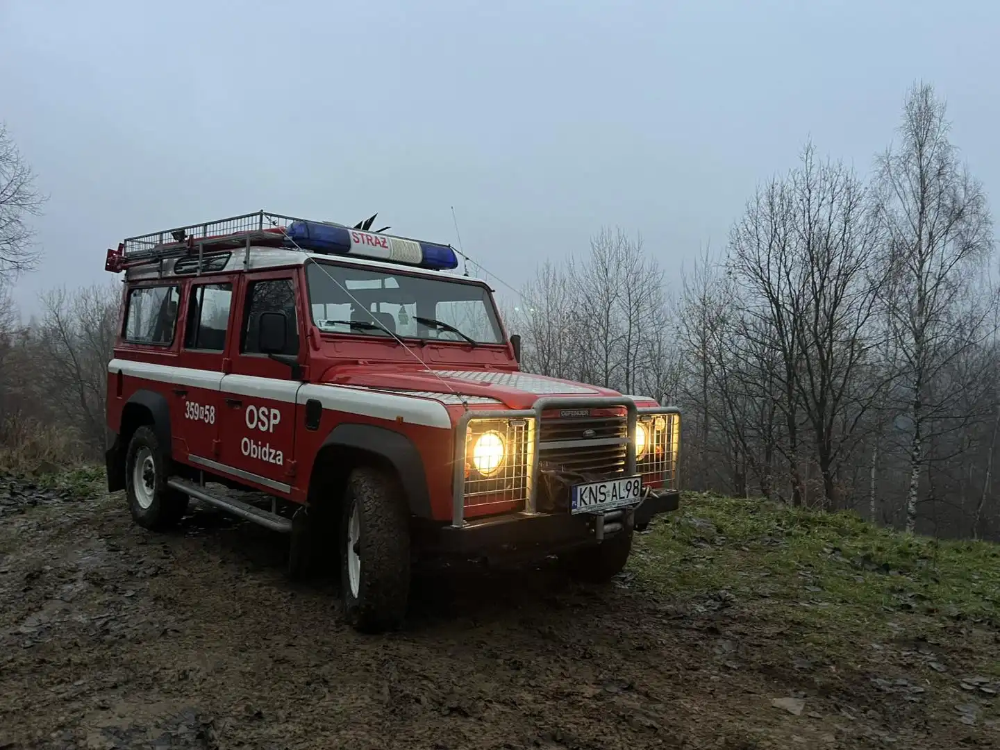 Akcja ratunkowa w Obidzy. Transport medyczny w trudnym terenie