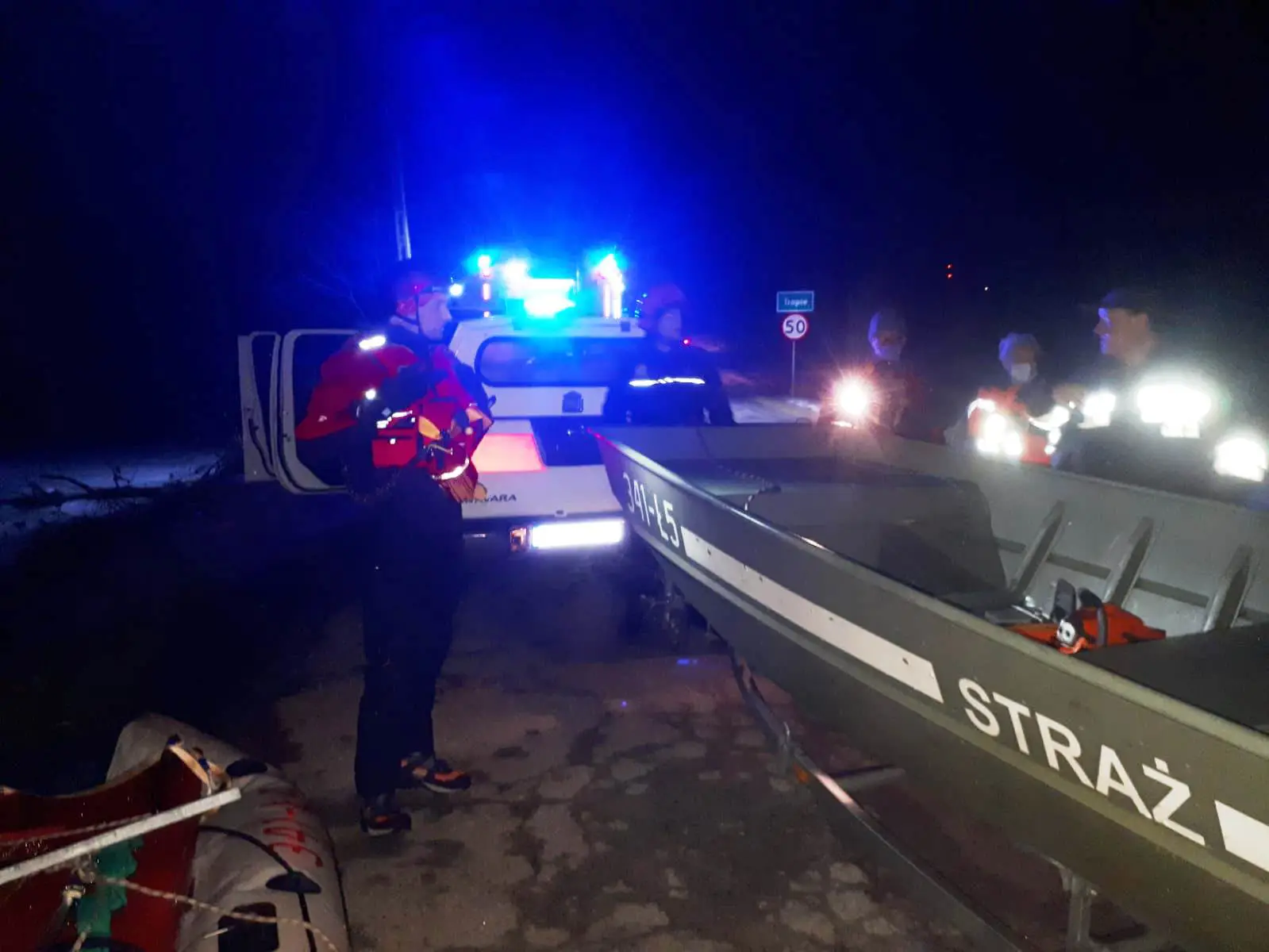 Wypadek w Tropiu. Mężczyzna spadł ze skarpy
