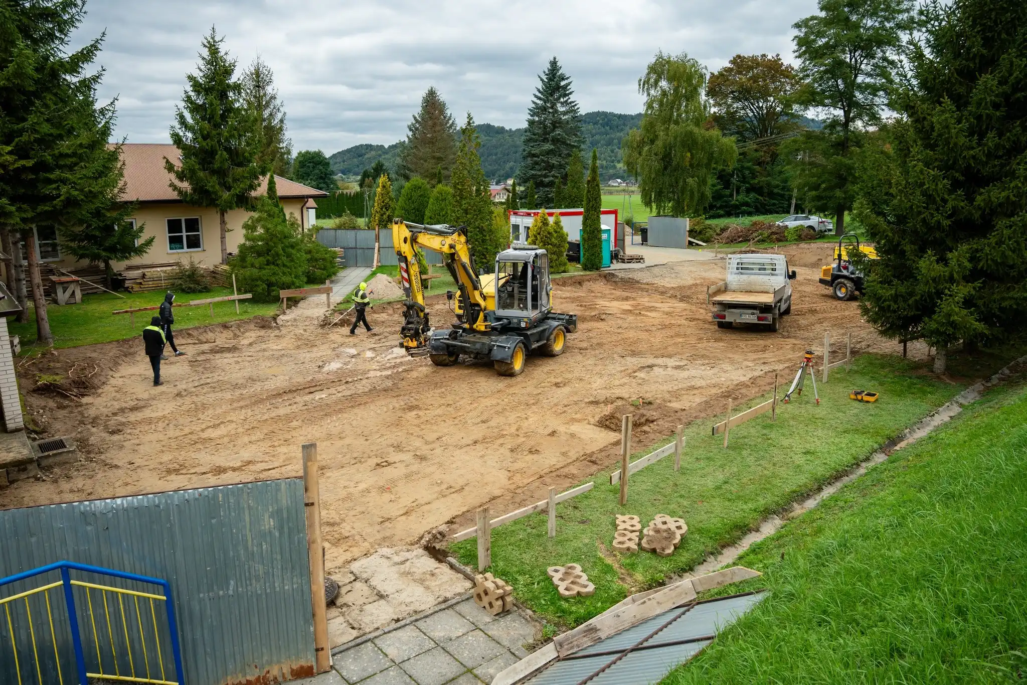 Nowa sala gimnastyczna w Roztoce-Brzezinach: inwestycja, na którą czekali uczniowie