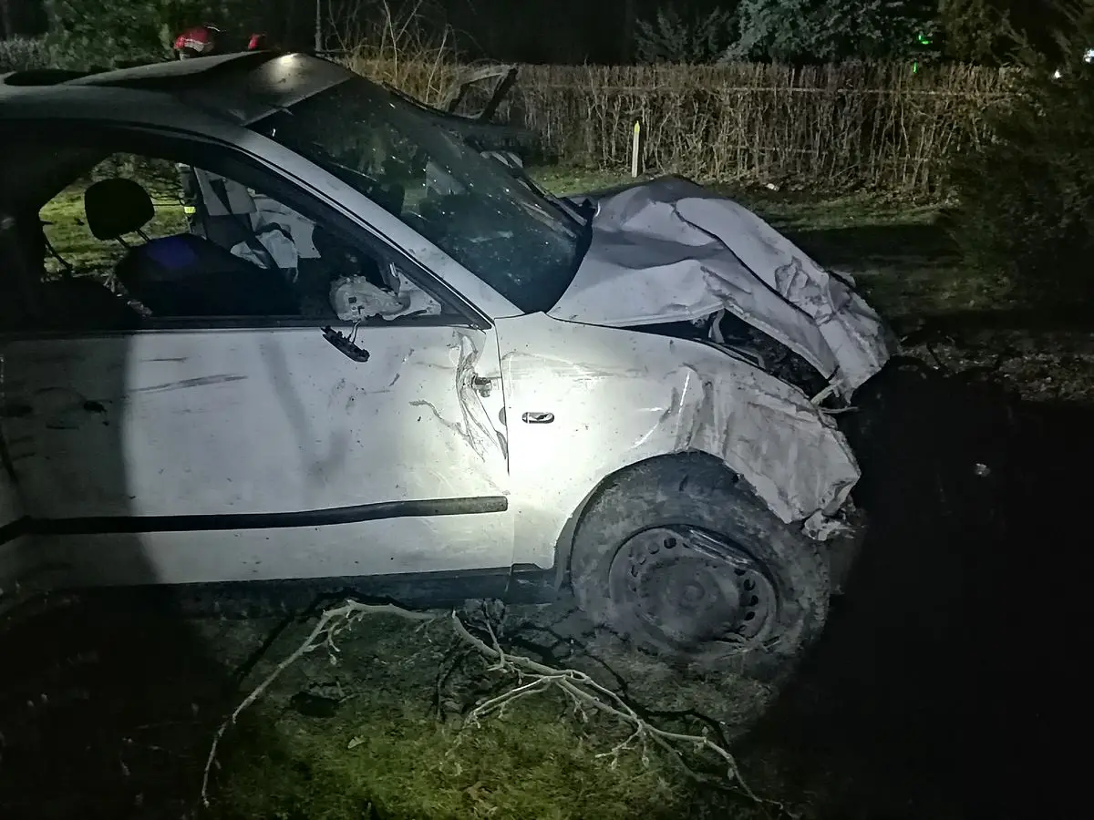 Wypadek w Nawojowej. Trzy osoby trafiły do szpitala