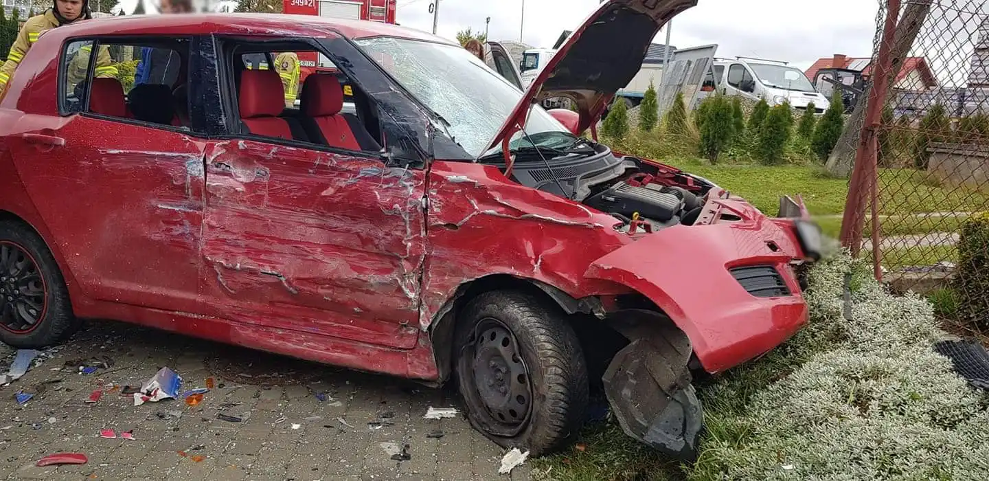 Kraksa w Siołkowej. Jedna osoba trafiła do szpitala