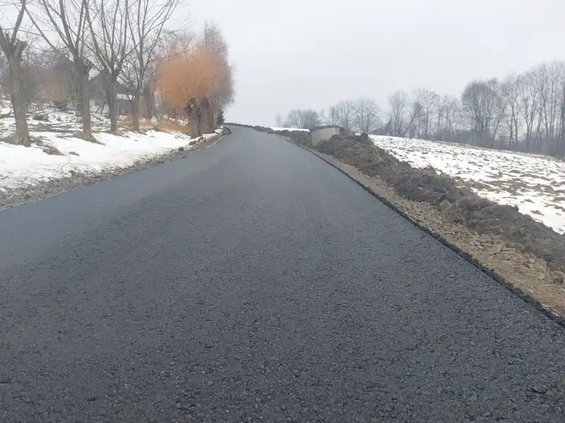Błyskawiczna odbudowa drogi w Miłkowej