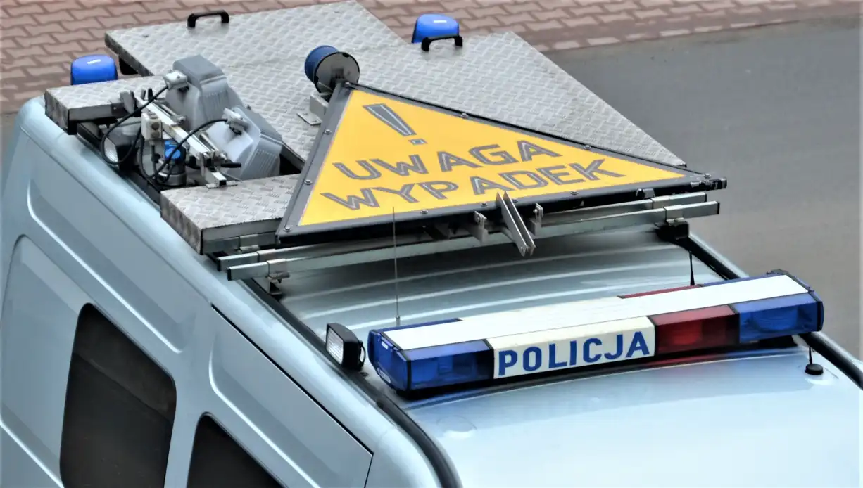 Śmiertelny wypadek w Chełmcu. Zginął motocyklista i jego pasażerka