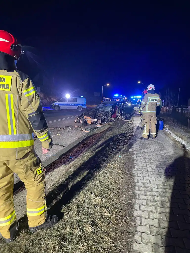 Wypadek na DK75 w Nowej Wsi. Jedna osoba w szpitalu