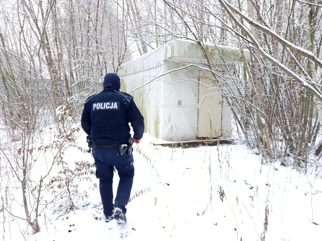 Zimowa akcja gorlickiej policji. Kontrole pustostanów i samotnych