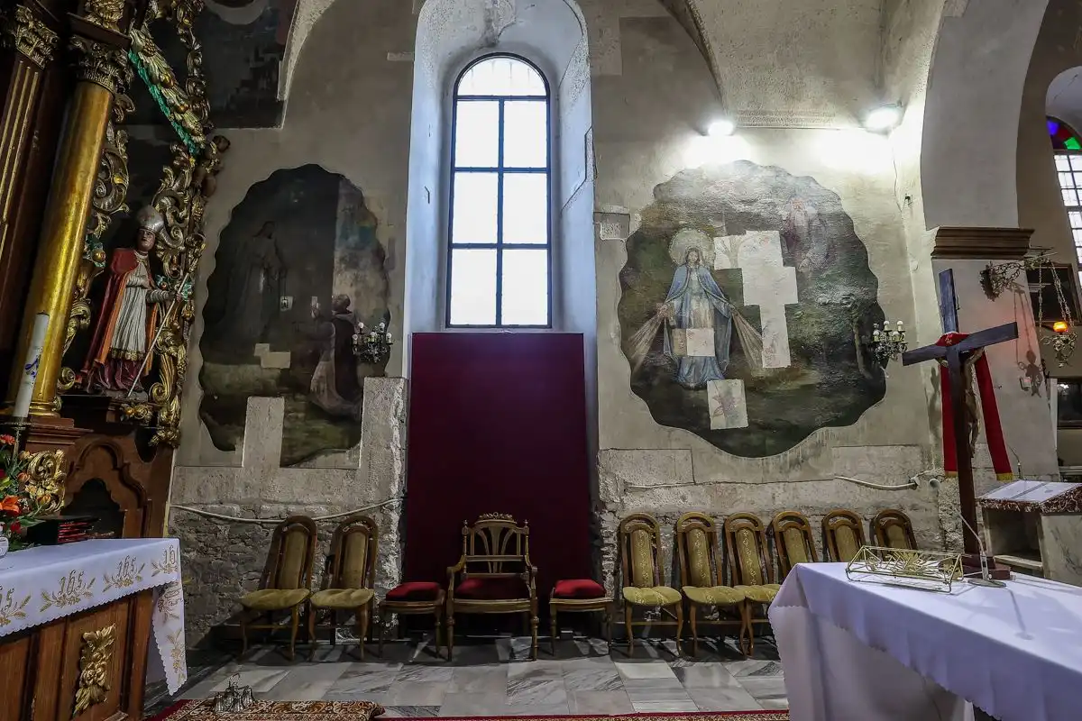 Parafia pw. Narodzenia Najświętszej Maryi Panny w Jazowsku z promesą na kontynuacje prac konserwatorskich
