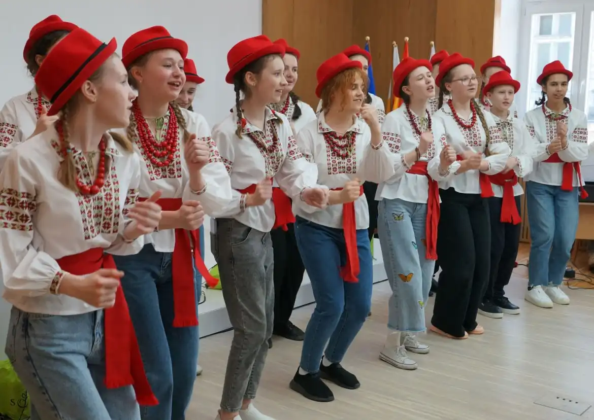 Zespół Chóralny "Gloria" z Żytomierza wystąpił w Starostwie Powiatowym w Nowym Sączu