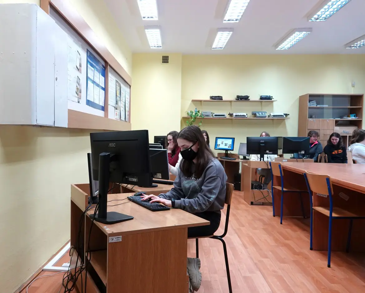 Nowy sprzęt komputerowy w Zespole Szkół w Nawojowej