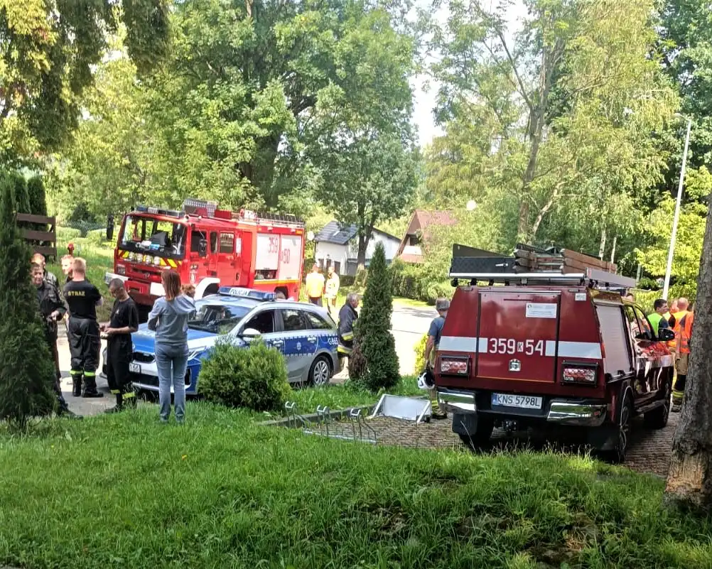 Poszukiwania zakończone. Zaginiony mężczyzna odnalazł się w Nowym Sączu