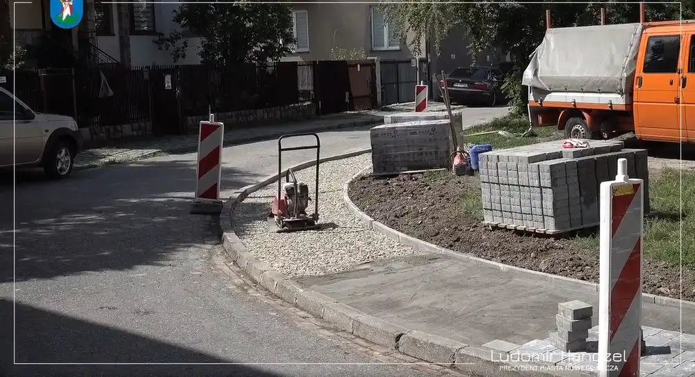 Nowy Sącz: Trwa remont chodnika przy ul. Czarnieckiego