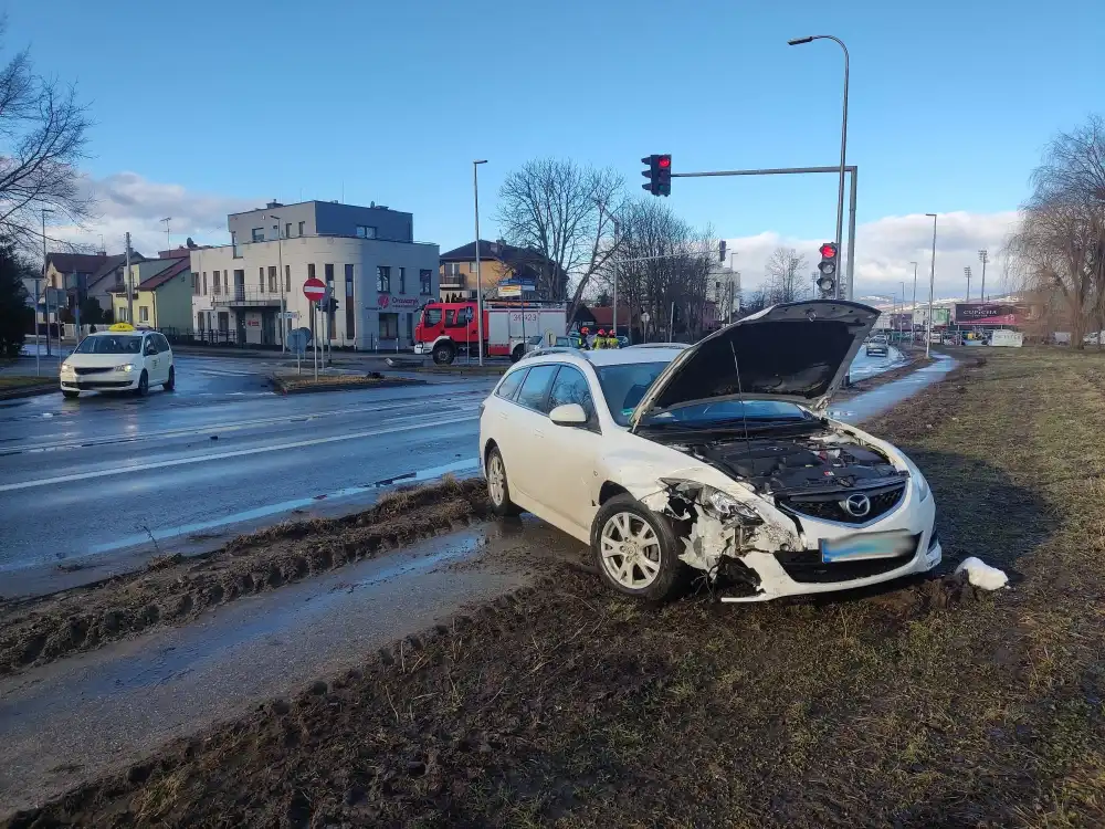 Nowy Sącz: Kolizja na skrzyżowaniu ulic Kilińskiego z Husarską