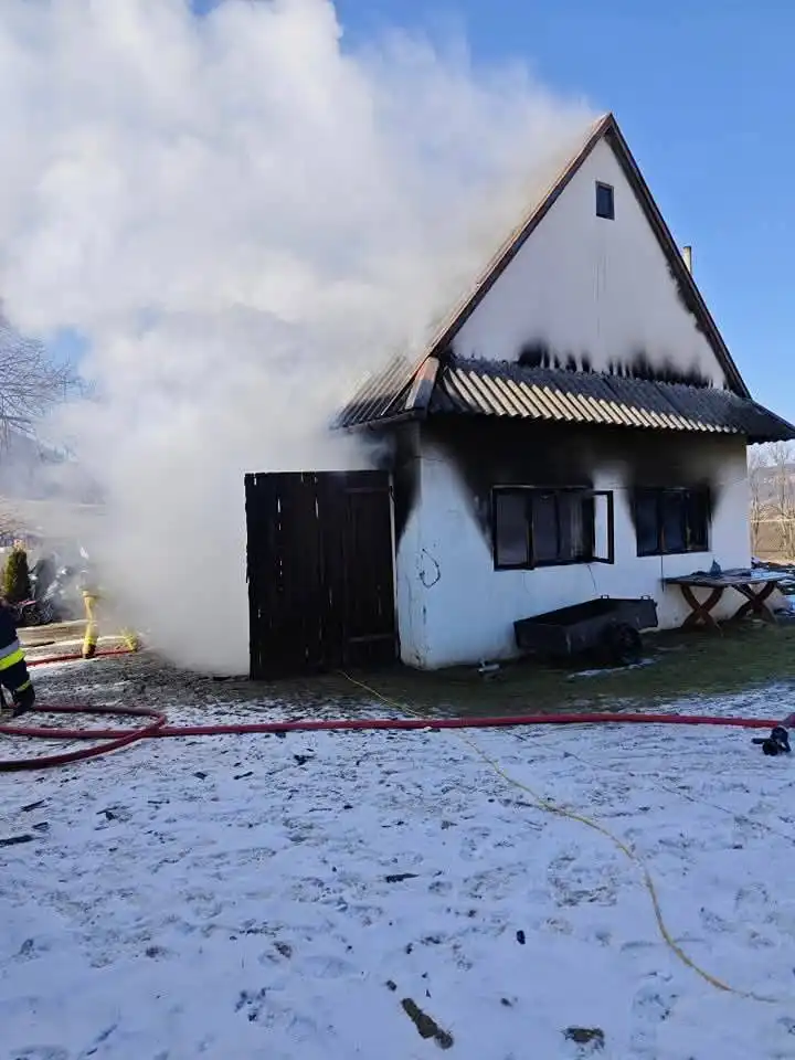 Pożar w Kasinie Wielkiej. Ogień zniszczył cenne mienie