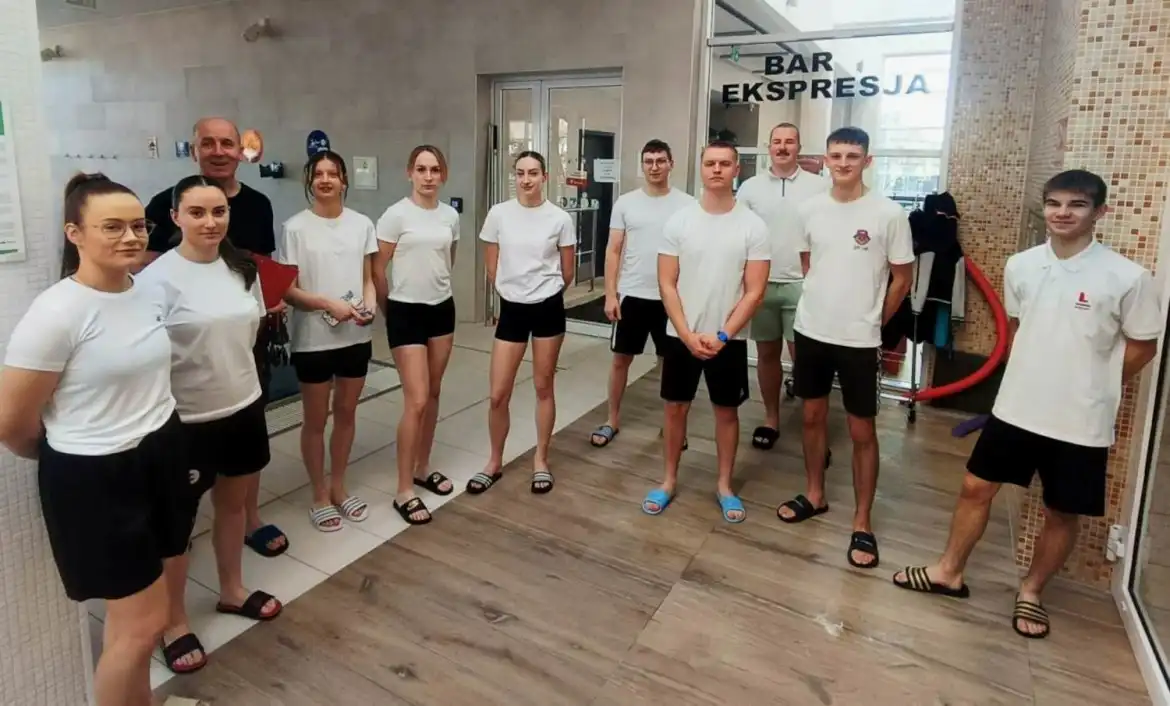 V Mistrzostwa Powiatu Nowosądeckiego w Pływaniu. Sportowa pasja i rywalizacja na najwyższym poziomie