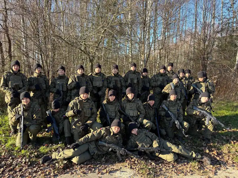 Pierwsze praktyki wojskowe uczniów z Gorlic w 113. batalionie