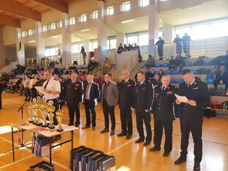 Młodzi strażacy rywalizowali w Brzeznej