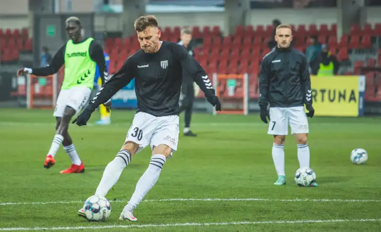 Kolejny zawodnik odchodzi z Sandecji