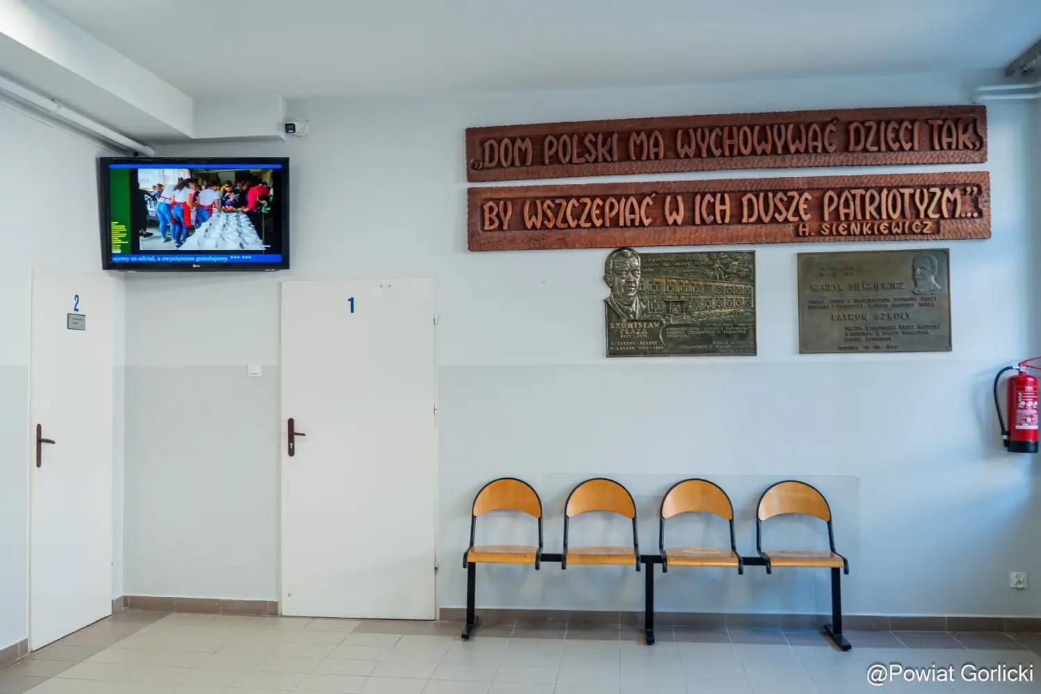 Nowa instalacja, monitoring i oświetlenie. Sporo zmian w szkole w Bobowej