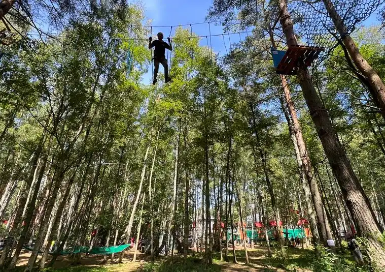Rzecznik alarmuje: place zabaw są zaniedbane, parki linowe funkcjonują na dziko