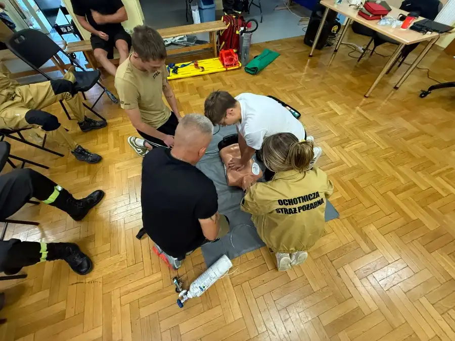 Łostówka szkoli ratowników, Strażacy i Maltańczycy z tytułem KPP