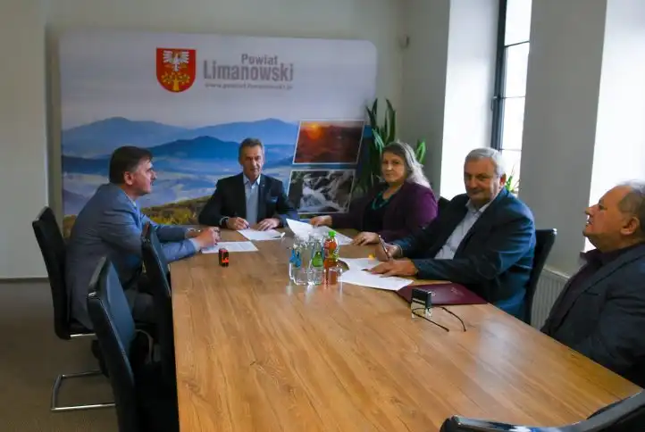 Modernizacja dróg w Limanowej. Nowe przejścia i chodniki