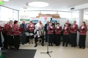Wernisaż wystawy prac Zofii Stanisz – Zoń pn. „Pouring – Poznaj tajemnice kolorów”